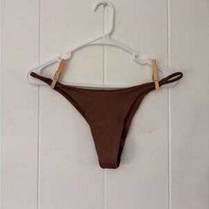 San Lorenzo bikini bottoms 🥥